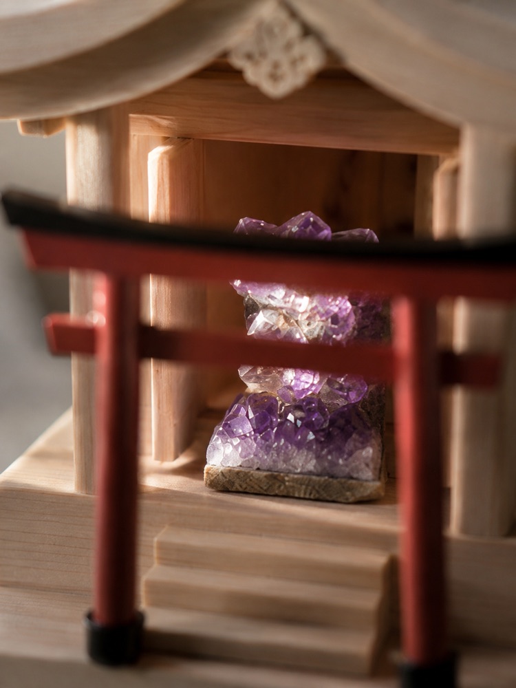御神体の紫水晶